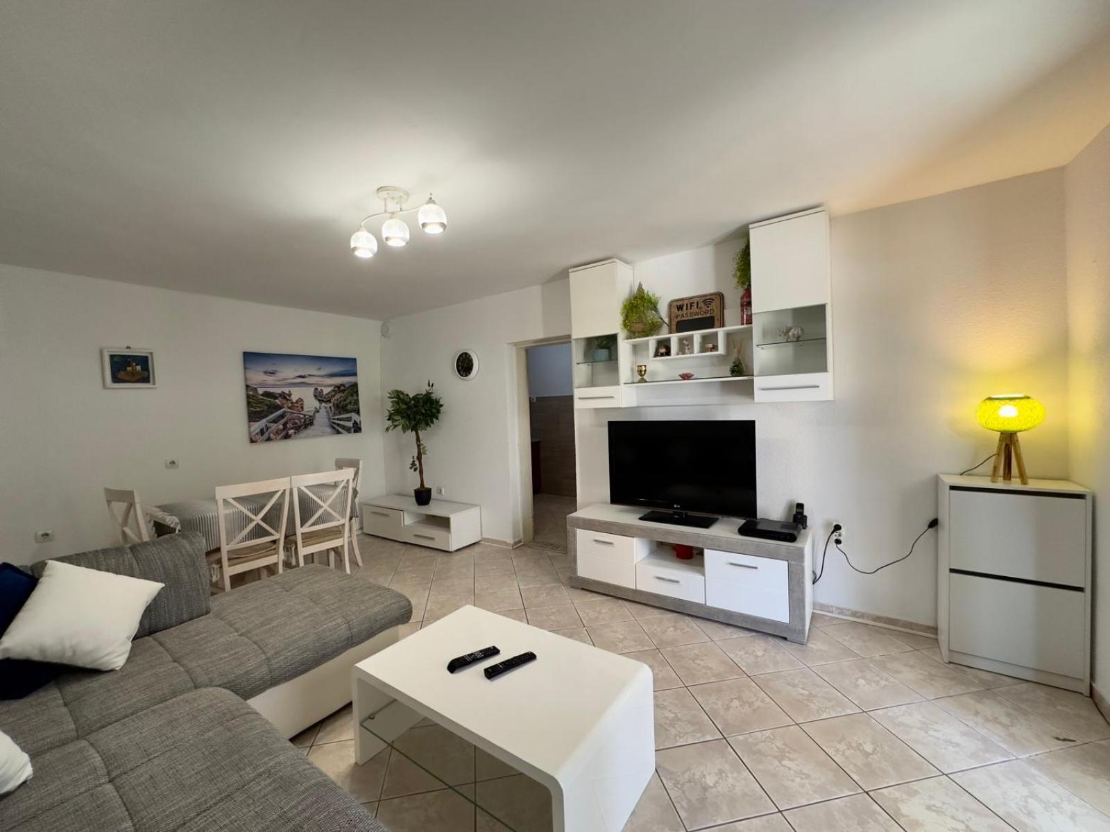 Apartment Asya *